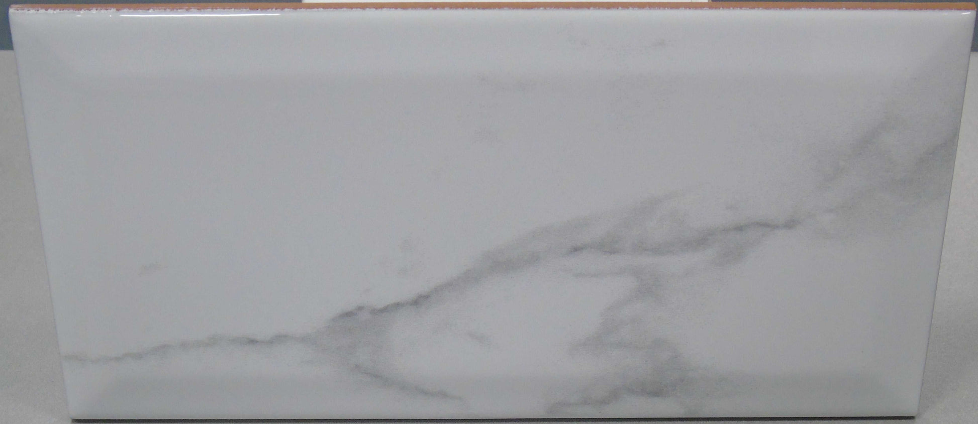 Carrara Bevelled Subway Tile (CT0006)